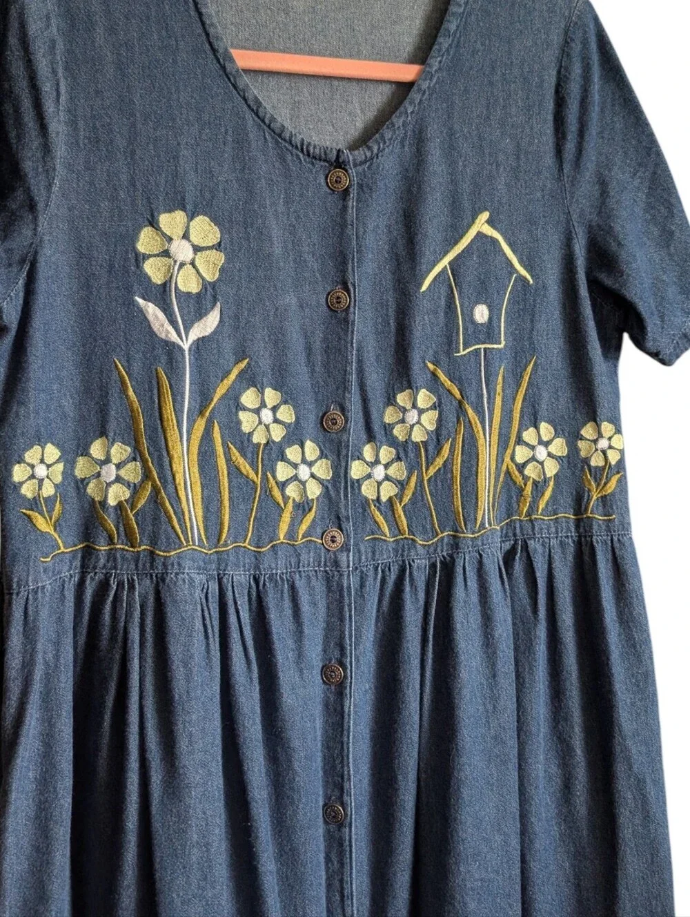 M • Vintage • Blue Denim Midi Dress with Shades Of Green Floral Embroidery - Picture 2 of 5